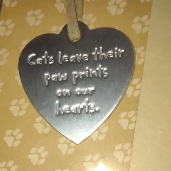 HALLMARK HAPPY TAILS CAT SCRAPBOOK PHOTO ALBUM 6.5" X 7.5" X 1 1/2" UNUSED - Picture 9 of 9